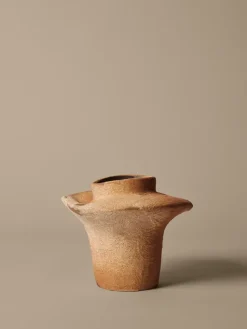 Evio Vase, Small fra Ferm Living