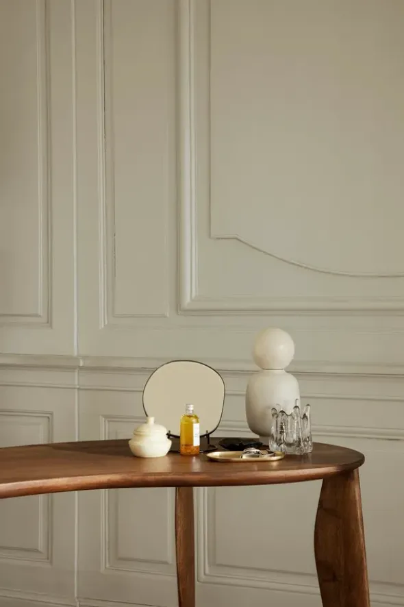 Feve Desk fra Ferm Living