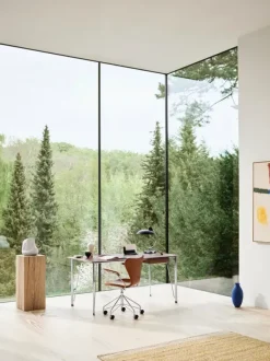 FH3605™ Skrivebord m. Skuffe af Arne Jacobsen