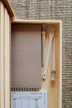 FK63 Reol med ben, hylde og bakker fra Carl Hansen & Søn