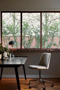 Flowerpot VP3 bordlampe af Verner Panton
