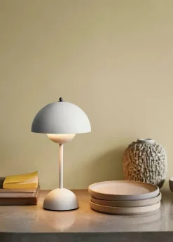 Flowerpot VP9 portable bordlampe af Verner Panton