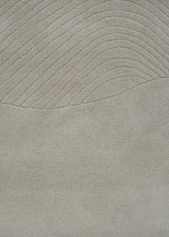 Fluid Arc gulvtæppe, Chalk fra Linie Design