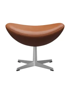 3127 Fodskammel til Ægget af Arne Jacobsen læder
