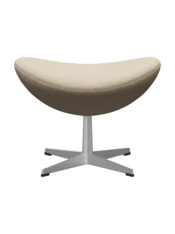 3127 Fodskammel til Ægget af Arne Jacobsen stofgr. 1