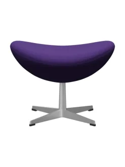 3127 Fodskammel til Ægget af Arne Jacobsen stofgr. 1