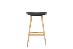Freja barstol, eg, Leather Stripe Saddle Black fra Stellar Works