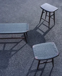 Freja bænk, sort eg/sort flet fra Stellar Works