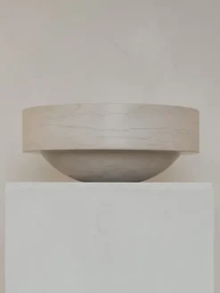 Gallery Object Bowl 09, limestone fra Louise Roe