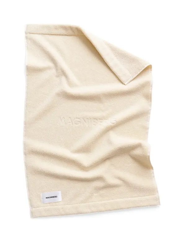 Gelato Towel, cocount white fra Magniberg