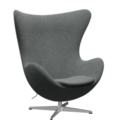 3316 Ægget loungestol, stel i børstet aluminium af Arne Jacobsen
