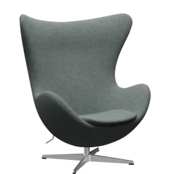 3316 Ægget loungestol, stel i børstet aluminium af Arne Jacobsen