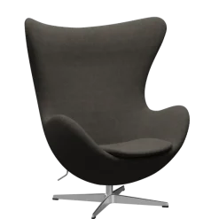 3316 Ægget loungestol, stel i børstet aluminium af Arne Jacobsen