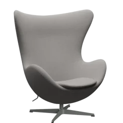 3316 Ægget loungestol, stel i silver grey af Arne Jacobsen