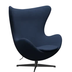 3316 Ægget loungestol, stel i sort af Arne Jacobsen