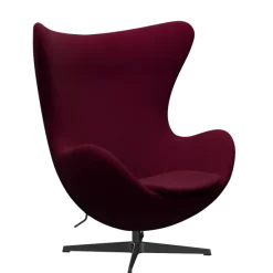3316 Ægget loungestol, stel i sort af Arne Jacobsen