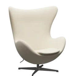 3316 Ægget loungestol, stel i warm graphite af Arne Jacobsen
