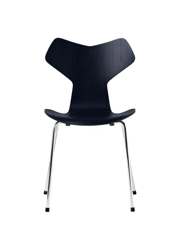 3130 Grand Prix stol i farvet ask af Arne Jacobsen