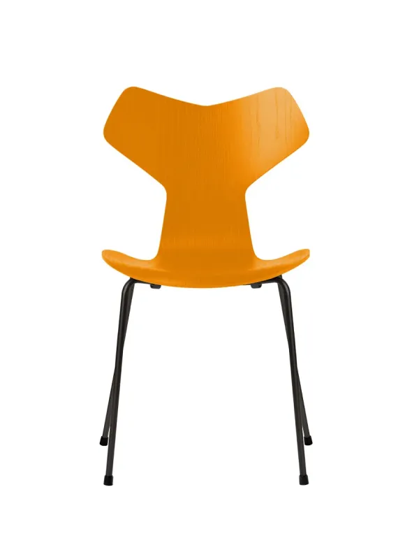 3130 Grand Prix stol i farvet ask af Arne Jacobsen