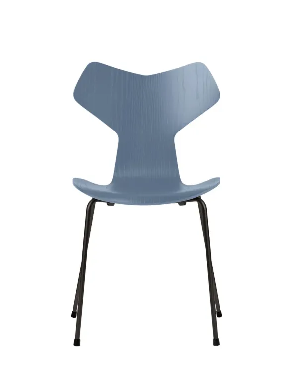 3130 Grand Prix stol i farvet ask af Arne Jacobsen
