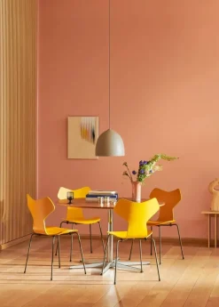 3130 Grand Prix stol lakeret af Arne Jacobsen