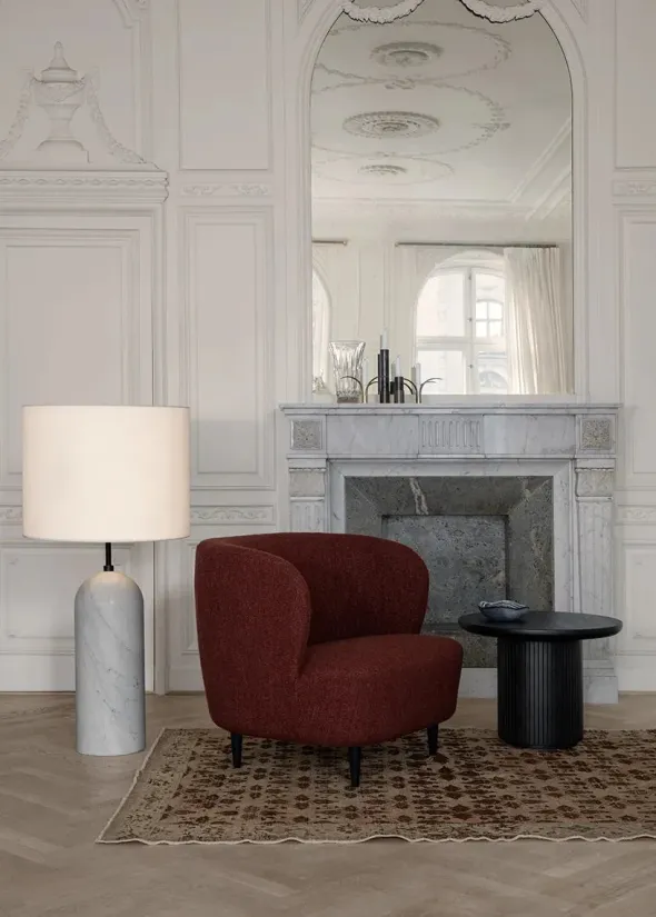 Gravity Low XL Gulvlampe, hvid skærm fra GUBI