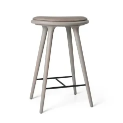 High Stool, grå bøg, Nuance Burned Grey læder, 69 cm, lav barstol fra Mater