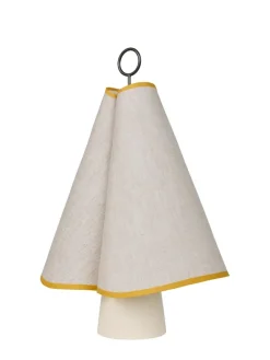 Hornbæk Portable Lampe fra GUBI