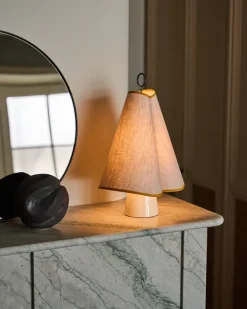 Hornbæk Portable Lampe fra GUBI