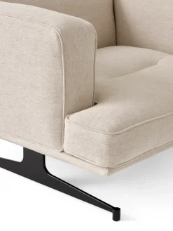 Inland AV21 Lounge Chair fra &Tradition