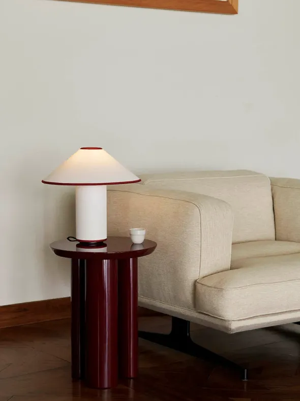 Inland AV21 Lounge Chair fra &Tradition