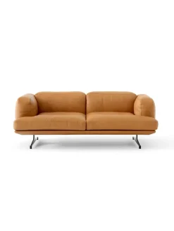 Inland AV22 sofa fra &Tradition