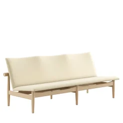 Japan 3 pers. sofa, eg klar olie af Finn Juhl