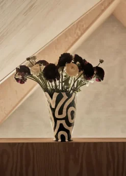 Jessica Hans Shadow vase fra Hay