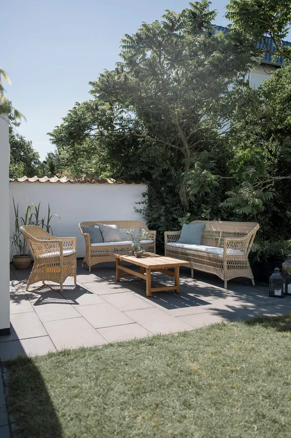Julian Loungebord, 140x55 cm fra Sika-Design