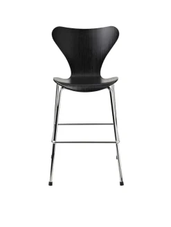 3177 Junior højstol af Arne Jacobsen