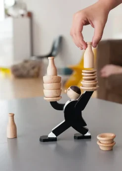 Kikkerland Don't Tip The Waiter, stacking game