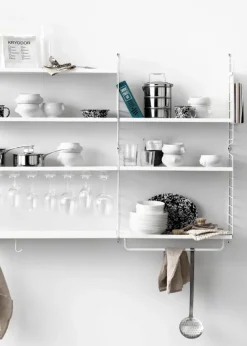 Køkkenreol, bundle D fra String Furniture
