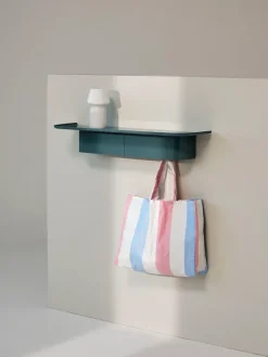 Korpus Shelf, large fra Hay
