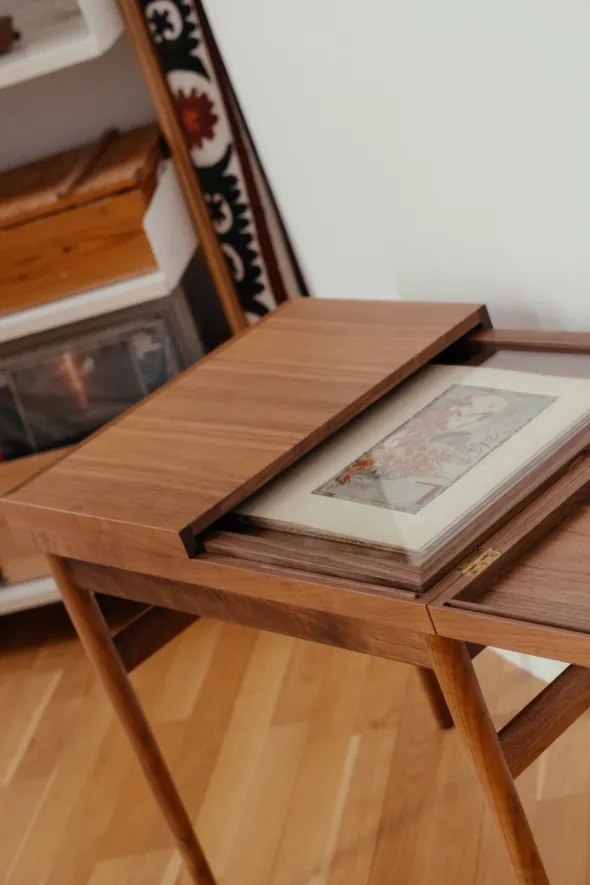 Kunstsamlerens Bord af Finn Juhl