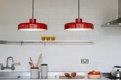 Lacquer pendant medium, red fra Nine