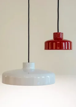 Lacquer pendant small, red fra Nine