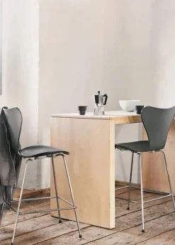 3187 Lav Barstol af Arne Jacobsen