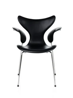 3208 Liljen med armlæn af Arne Jacobsen