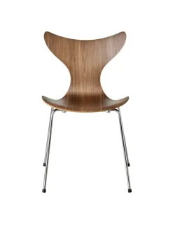 3108 Liljen stol i valnød af Arne Jacobsen