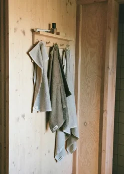 Linen Hand Towel, 50 x 90 cm fra Aiayu