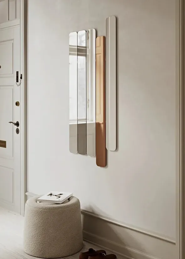 Logs Mirror, 5 mirrors fra Woud
