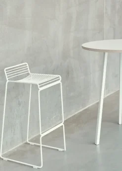 Loop Stand Round High Table, Ø90 fra Hay