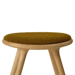 Low Stool, olieret eg, Kvadrat Baru 0450 , 47 cm skammel fra Mater