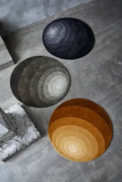 Luna gulvtæppe, gul af Verner Panton